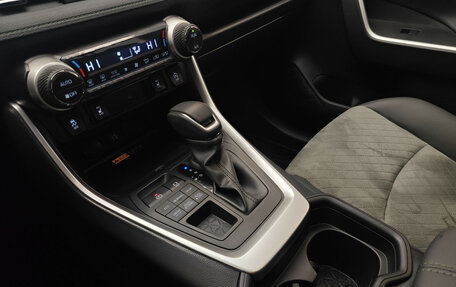 Toyota RAV4, 2025 год, 3 997 000 рублей, 9 фотография