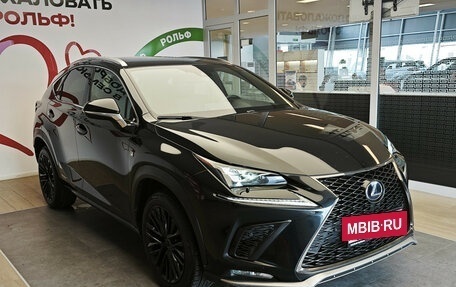 Lexus NX I, 2019 год, 3 795 000 рублей, 3 фотография