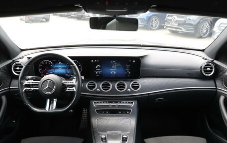 Mercedes-Benz E-Класс, 2020 год, 4 480 000 рублей, 13 фотография