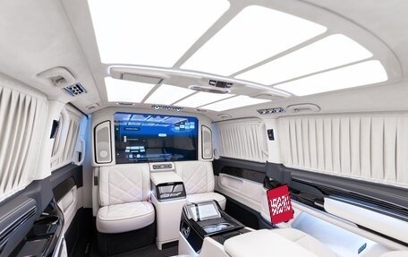 Mercedes-Benz V-Класс, 2025 год, 34 880 000 рублей, 2 фотография