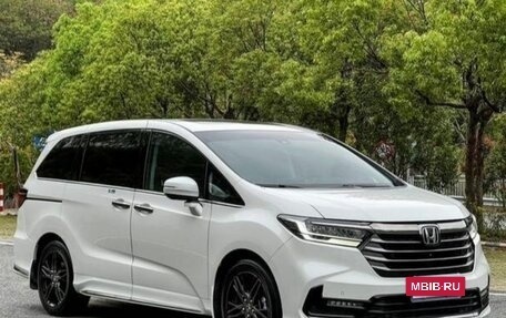 Honda Odyssey IV, 2022 год, 4 900 000 рублей, 2 фотография