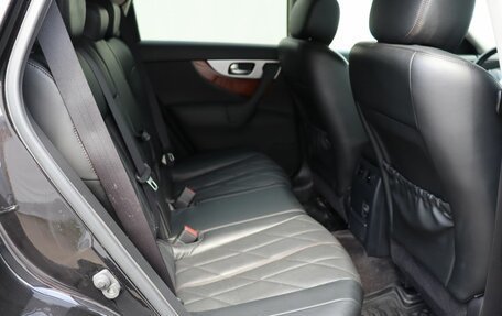 Infiniti QX70, 2014 год, 2 129 000 рублей, 22 фотография