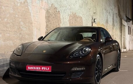 Porsche Panamera II рестайлинг, 2011 год, 2 900 000 рублей, 1 фотография