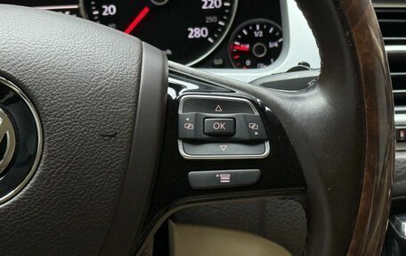 Volkswagen Touareg III, 2011 год, 1 749 000 рублей, 25 фотография