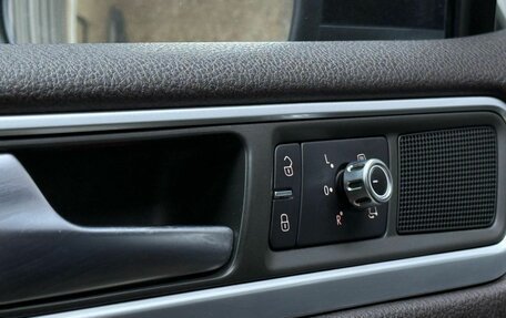 Volkswagen Touareg III, 2011 год, 1 749 000 рублей, 30 фотография