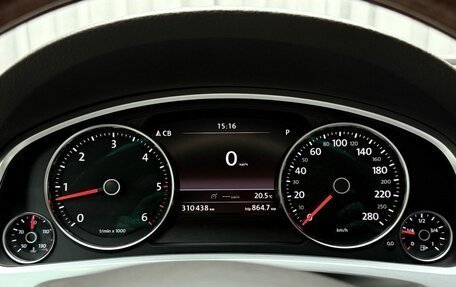 Volkswagen Touareg III, 2011 год, 1 749 000 рублей, 39 фотография