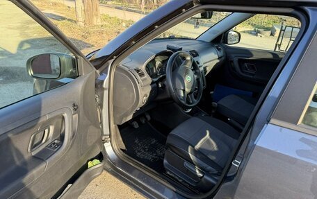 Skoda Fabia II, 2012 год, 650 000 рублей, 2 фотография