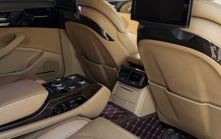 Audi A8, 2012 год, 1 990 000 рублей, 16 фотография