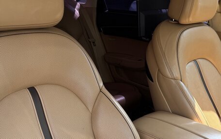 Audi A8, 2012 год, 1 990 000 рублей, 14 фотография
