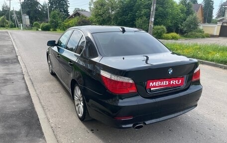BMW 5 серия, 2009 год, 950 000 рублей, 2 фотография