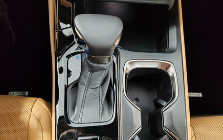 Lexus NX, 2025 год, 6 190 000 рублей, 22 фотография