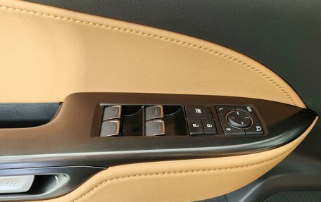 Lexus NX, 2025 год, 6 190 000 рублей, 21 фотография