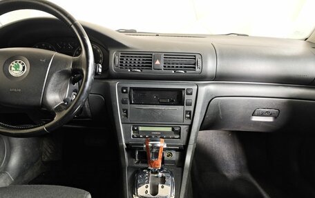 Skoda Superb III рестайлинг, 2007 год, 385 000 рублей, 13 фотография
