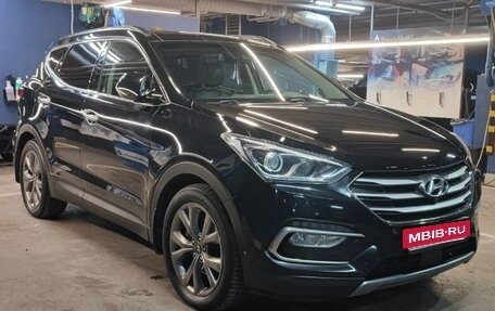Hyundai Santa Fe III рестайлинг, 2018 год, 2 800 000 рублей, 1 фотография