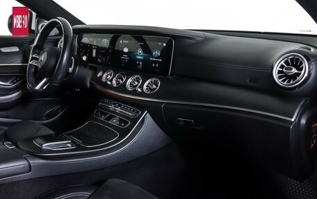 Mercedes-Benz E-Класс, 2021 год, 4 350 000 рублей, 11 фотография