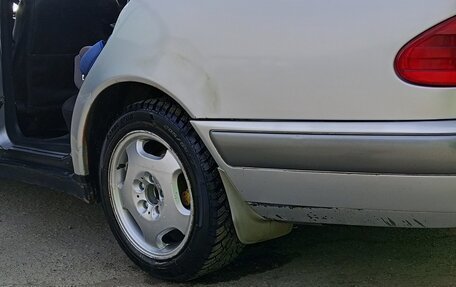 Mercedes-Benz E-Класс, 1996 год, 210 000 рублей, 5 фотография