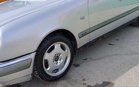Mercedes-Benz E-Класс, 1996 год, 210 000 рублей, 9 фотография