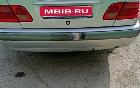 Mercedes-Benz E-Класс, 1996 год, 210 000 рублей, 7 фотография