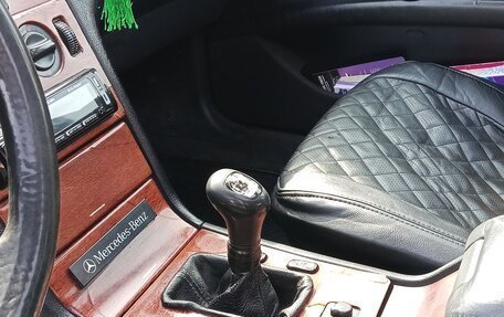 Mercedes-Benz E-Класс, 1996 год, 210 000 рублей, 21 фотография