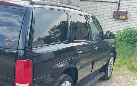 Cadillac Escalade II, 2002 год, 1 600 000 рублей, 3 фотография