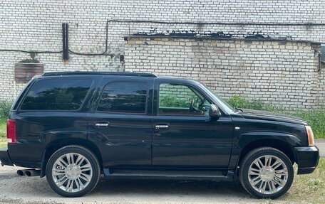 Cadillac Escalade II, 2002 год, 1 600 000 рублей, 2 фотография