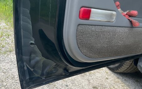 Cadillac Escalade II, 2002 год, 1 600 000 рублей, 17 фотография
