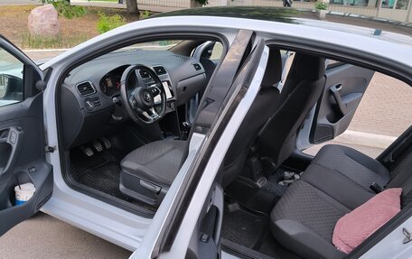Volkswagen Polo VI (EU Market), 2018 год, 1 300 000 рублей, 3 фотография