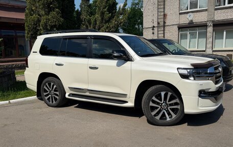 Toyota Land Cruiser 200, 2019 год, 9 000 000 рублей, 4 фотография