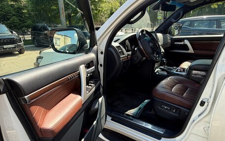 Toyota Land Cruiser 200, 2019 год, 9 000 000 рублей, 8 фотография