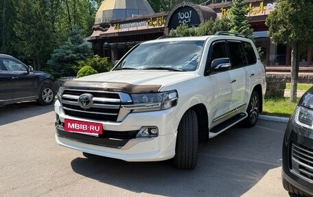 Toyota Land Cruiser 200, 2019 год, 9 000 000 рублей, 3 фотография