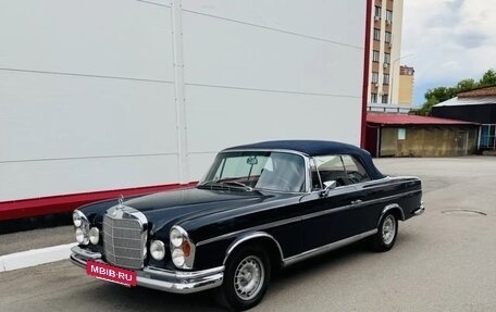 Mercedes-Benz W111, 1965 год, 19 000 000 рублей, 5 фотография