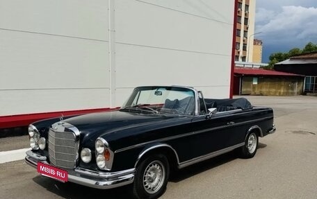 Mercedes-Benz W111, 1965 год, 19 000 000 рублей, 14 фотография