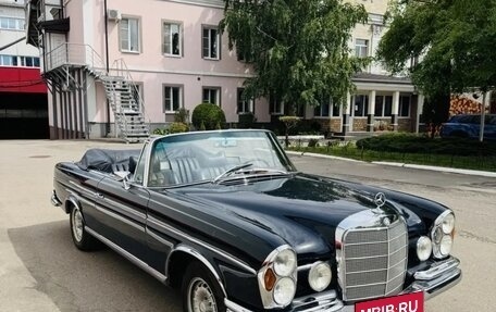 Mercedes-Benz W111, 1965 год, 19 000 000 рублей, 18 фотография