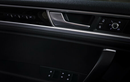 Volkswagen Touareg III, 2016 год, 2 960 000 рублей, 19 фотография
