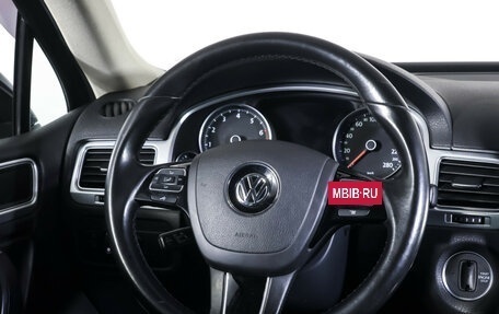 Volkswagen Touareg III, 2016 год, 2 960 000 рублей, 14 фотография