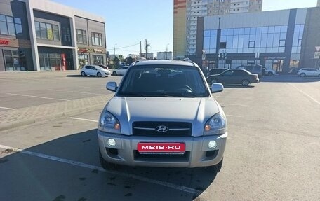 Hyundai Tucson III, 2007 год, 740 000 рублей, 1 фотография