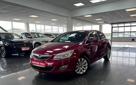 Opel Astra J, 2011 год, 645 000 рублей, 1 фотография