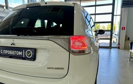 Mitsubishi Outlander III рестайлинг 3, 2014 год, 1 549 900 рублей, 18 фотография