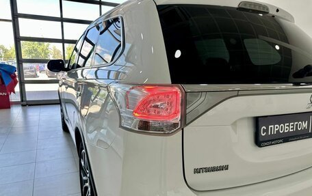 Mitsubishi Outlander III рестайлинг 3, 2014 год, 1 549 900 рублей, 19 фотография
