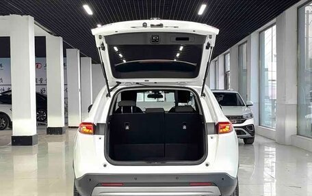 Honda Vezel, 2023 год, 1 500 777 рублей, 7 фотография