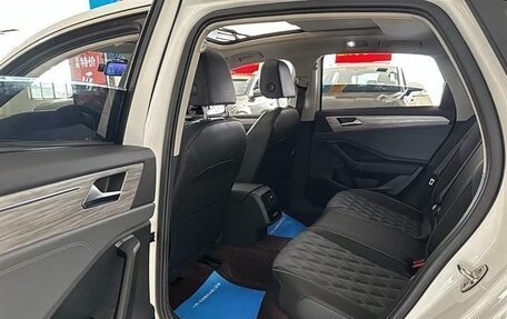Honda Vezel, 2023 год, 1 500 777 рублей, 12 фотография