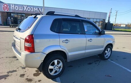 Hyundai Tucson III, 2007 год, 740 000 рублей, 4 фотография