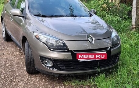 Renault Megane III, 2012 год, 850 000 рублей, 3 фотография
