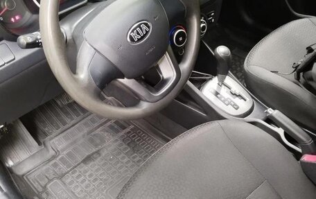 KIA Rio III рестайлинг, 2014 год, 760 000 рублей, 10 фотография