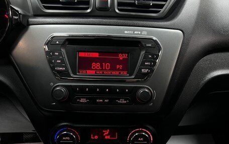 KIA Rio III рестайлинг, 2015 год, 1 045 000 рублей, 16 фотография