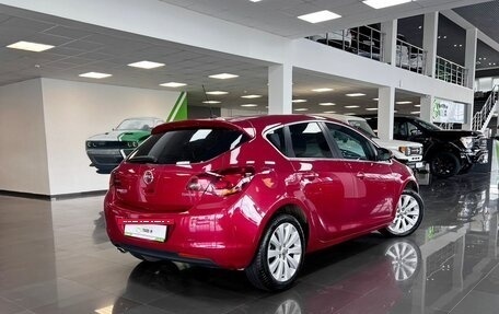 Opel Astra J, 2011 год, 645 000 рублей, 2 фотография