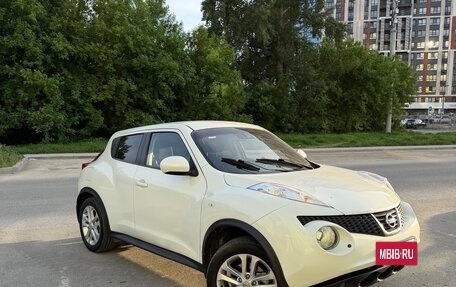 Nissan Juke II, 2011 год, 945 000 рублей, 2 фотография