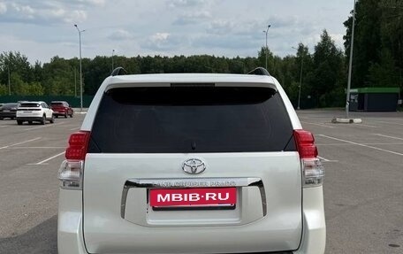 Toyota Land Cruiser Prado 150 рестайлинг 2, 2012 год, 3 500 000 рублей, 6 фотография