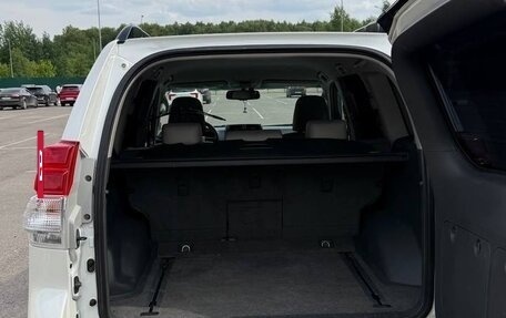 Toyota Land Cruiser Prado 150 рестайлинг 2, 2012 год, 3 500 000 рублей, 8 фотография