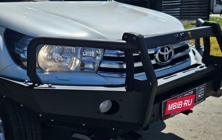 Toyota Hilux VIII, 2019 год, 2 650 000 рублей, 27 фотография
